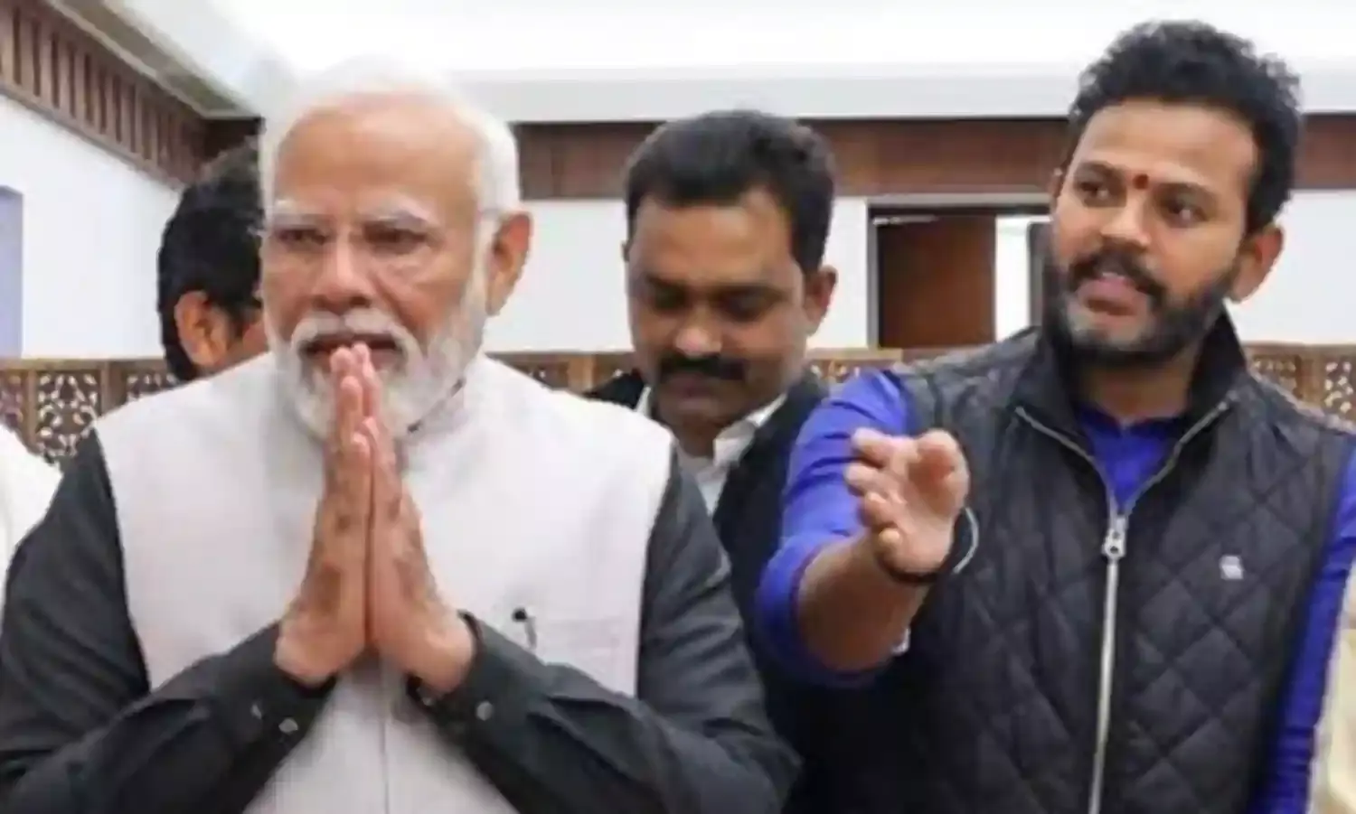 PM Modi : రామ్మోహన్ నాయుడుకి ప్రధాని ప్రశంసలు.. ఇప్పుడేమంటారు..? PM Modi : రామ్మోహన్ నాయుడుకి ప్రధాని ప్రశంసలు.. ఇప్పుడేమంటారు..?