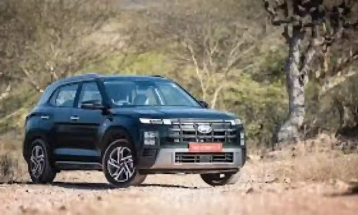 Hyundai Creta : హ్యుందాయ్ క్రెటా కొనే ప్లానా? టాప్ మోడల్ వద్దు..రూ.లక్షలు ఆదా చేసే మోడల్ ఇదే. Hyundai Creta : హ్యుందాయ్ క్రెటా కొనే ప్లానా? టాప్ మోడల్ వద్దు..రూ.లక్షలు ఆదా చేసే మోడల్ ఇదే.