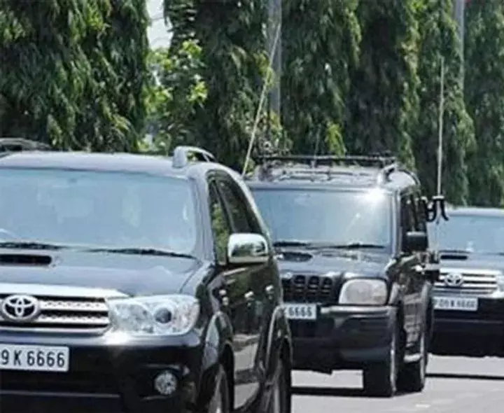 TG: సీఎం కాన్వాయ్‌కు తప్పిన ప్రమాదం