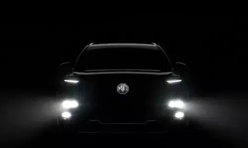 MG Hector : హ్యారియర్-ఎక్స్యూవీ700 కి గట్టి పోటీ.. డిసెంబర్ 15న కొత్త ఎంజీ హెక్టర్ రాక. MG Hector : హ్యారియర్-ఎక్స్యూవీ700 కి గట్టి పోటీ.. డిసెంబర్ 15న కొత్త ఎంజీ హెక్టర్ రాక.