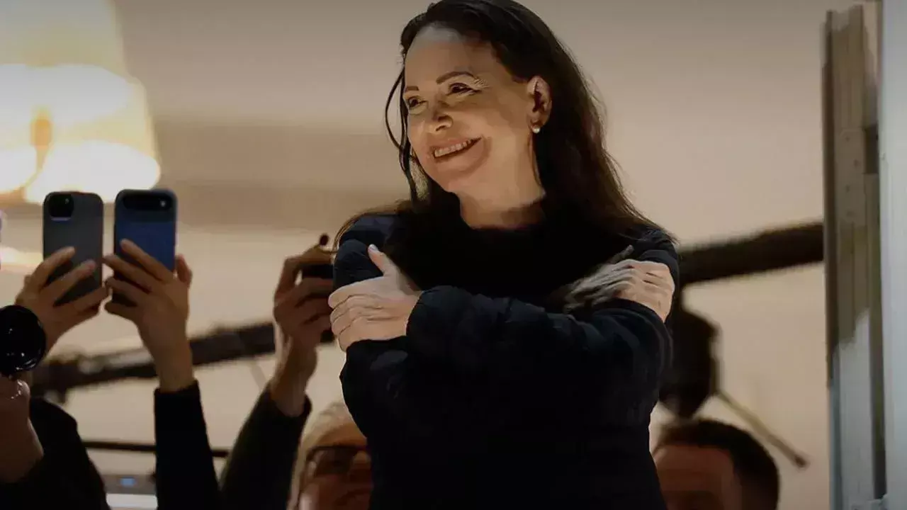 Maria Corina Machado: నార్వేలో ప్రత్యక్షమైన నోబెల్ శాంతి గ్రహీత మచాడో.. Maria Corina Machado: నార్వేలో ప్రత్యక్షమైన నోబెల్ శాంతి గ్రహీత మచాడో..