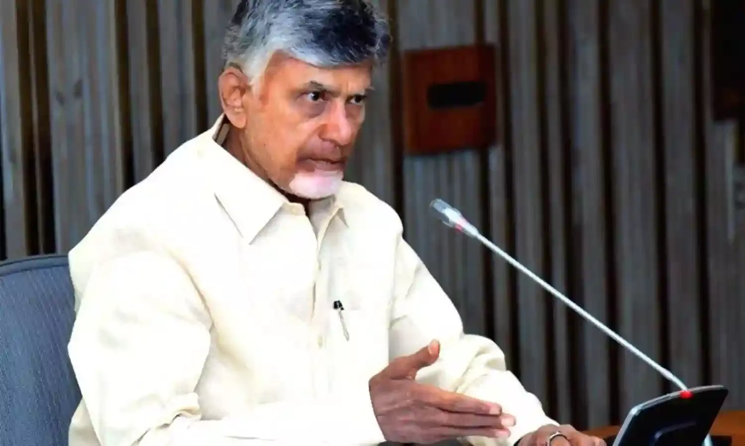 Chandrababu Naidu : విశాఖలో మరో 7 ఐటీ కంపెనీలు.. చంద్రబాబు విజన్..!