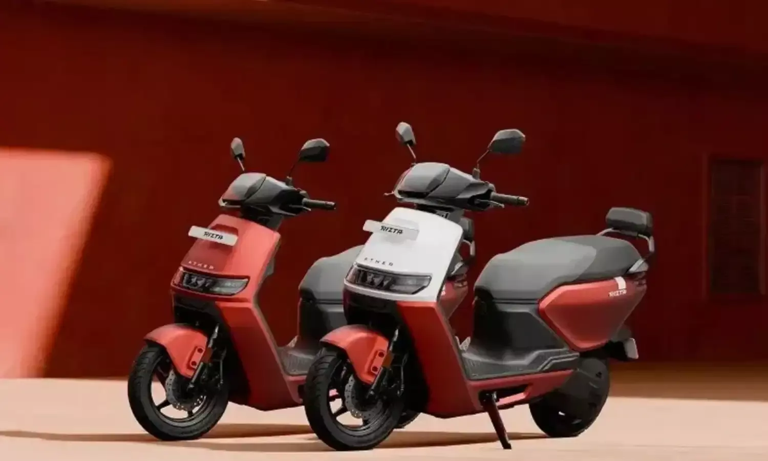 Ather Rizta : రికార్డు బ్రేక్.. ఆరు నెలల్లోనే 2 లక్షల యూనిట్లతో రిజ్జా సంచలనం. Ather Rizta : రికార్డు బ్రేక్.. ఆరు నెలల్లోనే 2 లక్షల యూనిట్లతో రిజ్జా సంచలనం.