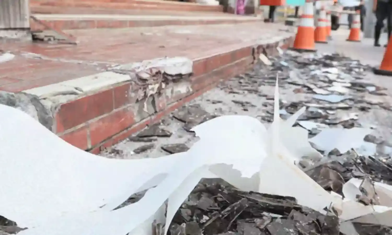 Earth quake in Japan: జపాన్ లో భారీ భూకంపం.. 6.8 తీవ్రతతో ప్రకంపనలు.. Earth quake in Japan: జపాన్ లో భారీ భూకంపం.. 6.8 తీవ్రతతో ప్రకంపనలు..