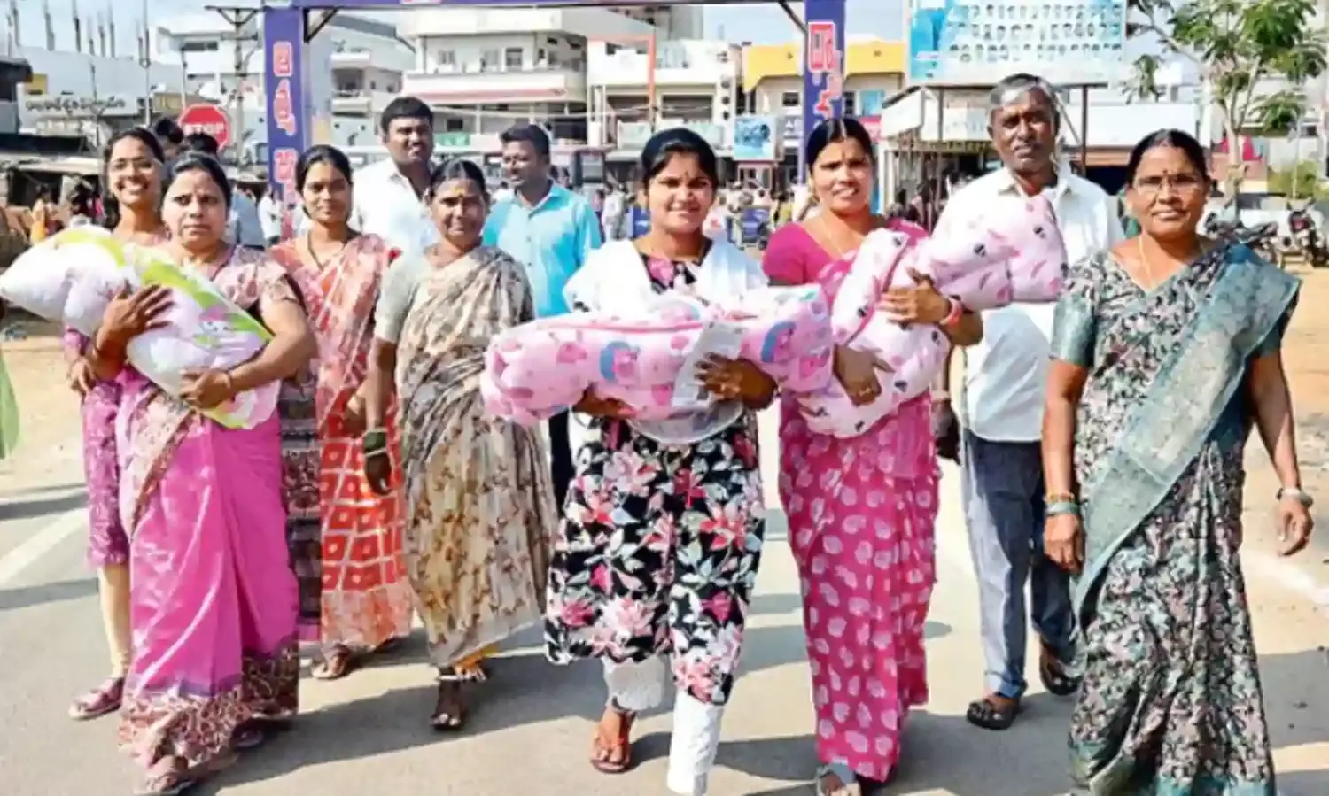 LOCAL WAR: రెండో దశలోనూ హస్తం హవా LOCAL WAR: రెండో దశలోనూ హస్తం హవా