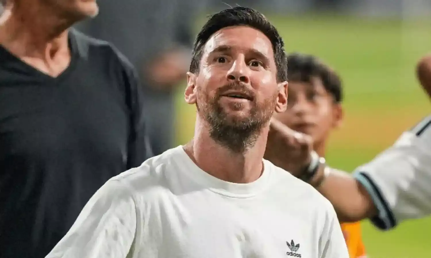 Messi Delhi Tour: మెస్సీ ఢిల్లీ వస్తున్నారా.. లంగ్స్ కి ఇన్స్యూరెన్స్ చేయించుకోండి: మీమ్స్ Messi Delhi Tour: మెస్సీ ఢిల్లీ వస్తున్నారా.. లంగ్స్ కి ఇన్స్యూరెన్స్ చేయించుకోండి: మీమ్స్