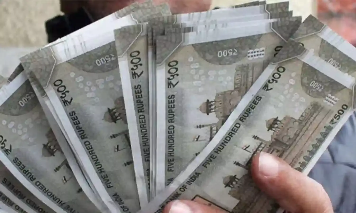 Financial Mistakes: డబ్బు విషయంలో ఈ 7 తప్పులు చేస్తున్నారా? FD, గోల్డ్, ఇన్సూరెన్స్ గురించి మీకున్న అపోహలు ఇవే Financial Mistakes: డబ్బు విషయంలో ఈ 7 తప్పులు చేస్తున్నారా? FD, గోల్డ్, ఇన్సూరెన్స్ గురించి మీకున్న అపోహలు ఇవే