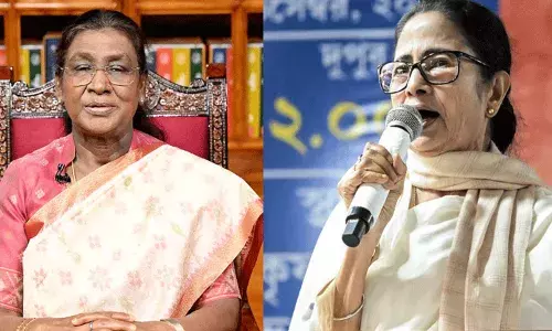 West Bengal: సీఎంని విశ్వవిద్యాలయ ఛాన్సలర్గా ప్రతిపాదిస్తూ బిల్లు.. ఆమోదం తెలపని ముర్ము West Bengal: సీఎంని విశ్వవిద్యాలయ ఛాన్సలర్గా ప్రతిపాదిస్తూ బిల్లు.. ఆమోదం తెలపని ముర్ము