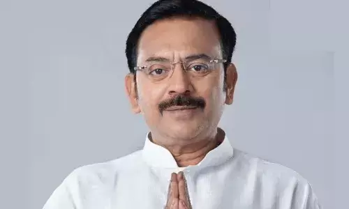 కోల్‌కతాలో మెస్సీ ఈవెంట్ గందరగోళం.. క్రీడా మంత్రి రాజీనామా..