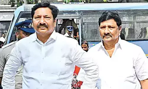 Fake Liquor Case : జోగి బ్రదర్స్ కు షాక్.. తప్పులు అలాంటివి మరి..!