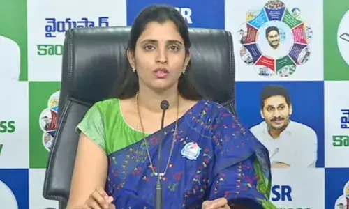 Shyamala : శ్యామల వద్దు అంటున్న వైసీపీ మహిళా నేతలు..!