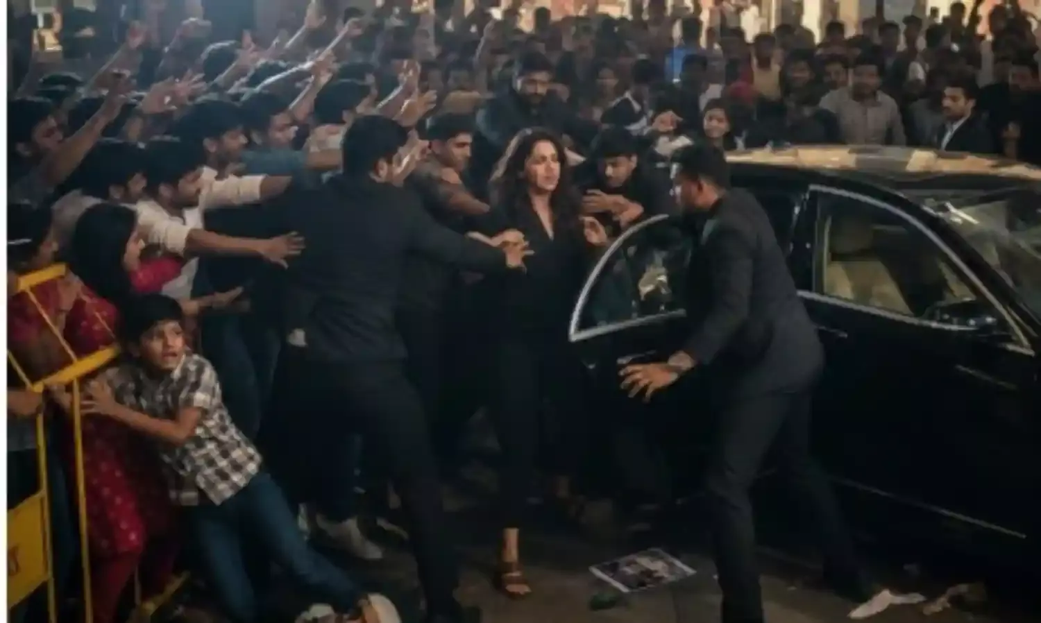 tollywood: అభిమానుల ముసుగులో అకృత్యాలు