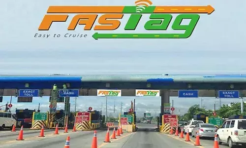 FASTag : జేబులో రూపాయి లేకపోయినా పర్లేదు..మీ కారుకు ఫాస్టాగ్ ఉంటే చాలు.. అన్నిటికీ ఇదే పేమెంట్