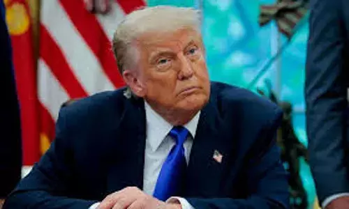 Donald Trump: అక్రమ వలసదారులకు ట్రంప్‌ ప్రభుత్వం బంపర్‌ ఆఫర్‌..అమెరికా వీడితే  అంత డబ్బా ?