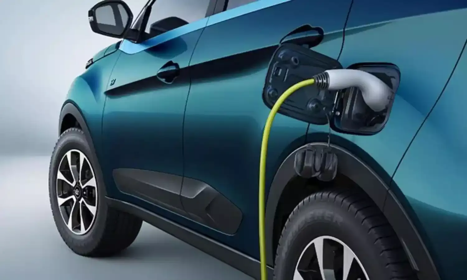 Tata Motors : టాటా ఈవీ ప్రభంజనం..2.5 లక్షల మైలురాయి దాటిన విక్రయాలు.