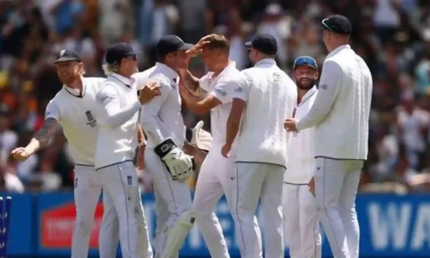 ASHES: ఆసీస్ గడ్డపై ఇంగ్లండ్ ఘన విజయం