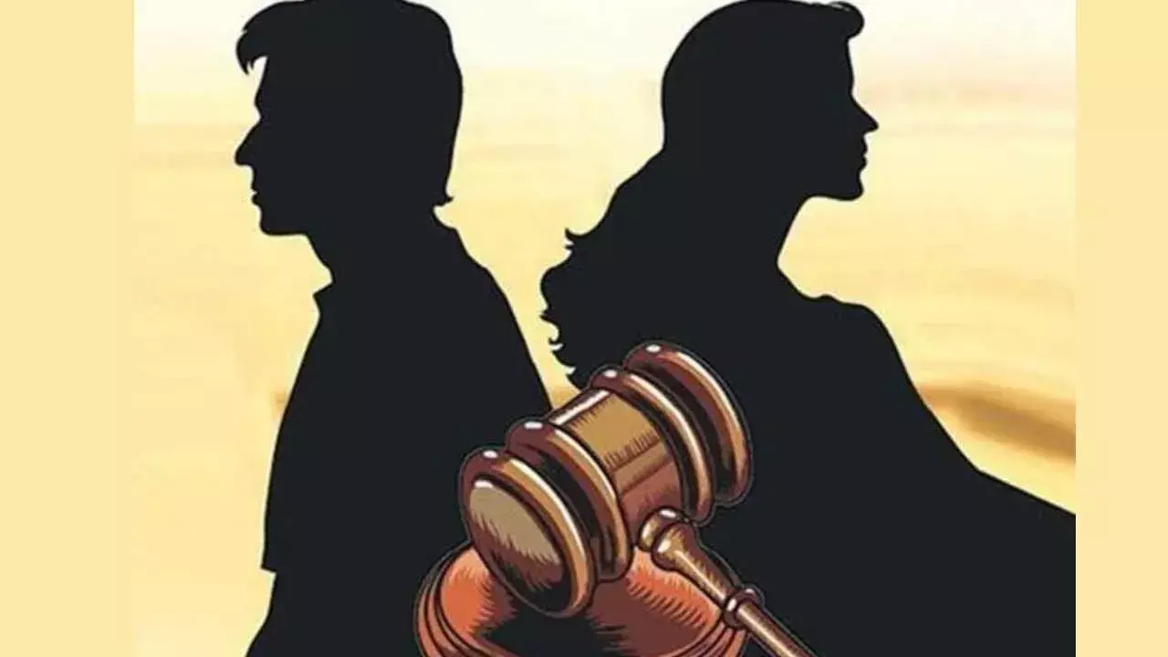 Divorce Within 24 Hours: 3 ఏళ్ల ప్రేమ .. పెళ్లైన 24 గంటలకే విడాకులు.. రీజన్ ఏంటంటే..?