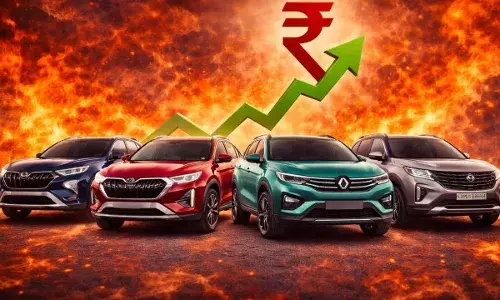 Car Price Hike : కొత్త ఏడాదిలో ధరల షాక్..ఆ 5 కంపెనీల కార్లు కొనాలంటే జేబుకు చిల్లే!