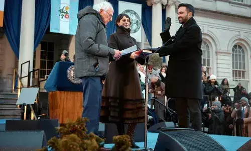 Zohran Mamdani:  పాతకాలపు దుస్తుల్లో మెరిసిన న్యూయార్క్ మేయర్ దంపతులు