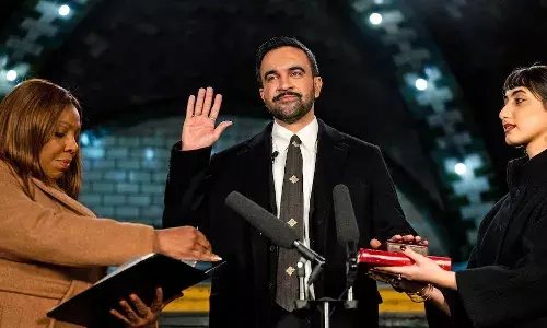 US: ఖురాన్ మీద ప్రమాణం చేసిన తొలి మేయర్