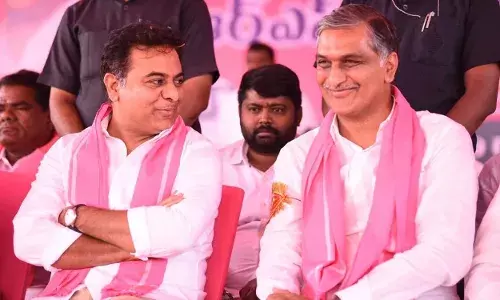 Telangana News : అసెంబ్లీని బాయ్ కాట్ చేసిన బీఆర్ ఎస్.. ఏంటీ స్ట్రాటజీ.. Telangana News : అసెంబ్లీని బాయ్ కాట్ చేసిన బీఆర్ ఎస్.. ఏంటీ స్ట్రాటజీ..