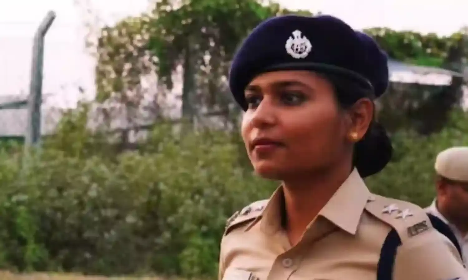 IPS officer: లేడీ సింగం ఇషా సింగ్పై బదిలీ వేటు IPS officer: లేడీ సింగం ఇషా సింగ్పై బదిలీ వేటు