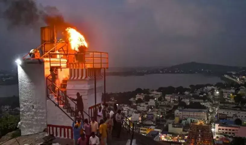 Madras High Court:తిరుపరంకుండ్రం కొండపై  దీపం వెలిగించేందుకు కోర్టు అనుమతి