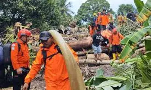 Indonesia Floods: ఇండోనేషియాలో ఆకస్మిక వరదలు.. 14 మంది మృతి