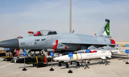 Bangladesh: పాకిస్థాన్ నుంచి జెఎఫ్ -17 థండర్ ఫైటర్ జెట్ల కొనుగోలు చేయనున్న బంగ్లాదేశ్