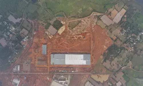 SRI CITY: శ్రీసిటీలో ఎల్జీ స్పీడ్.. పనుల తీరుపై మంత్రుల ప్రశంసలు