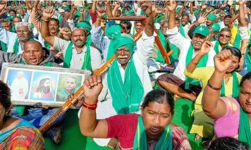 AMARAVATHI: వైసీపీ అధినేత జగన్‌కు అమరావతి రైతుల హెచ్చరిక