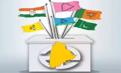 TG: రిజర్వేషన్లు రాకముందే టికెట్ల యుద్ధం