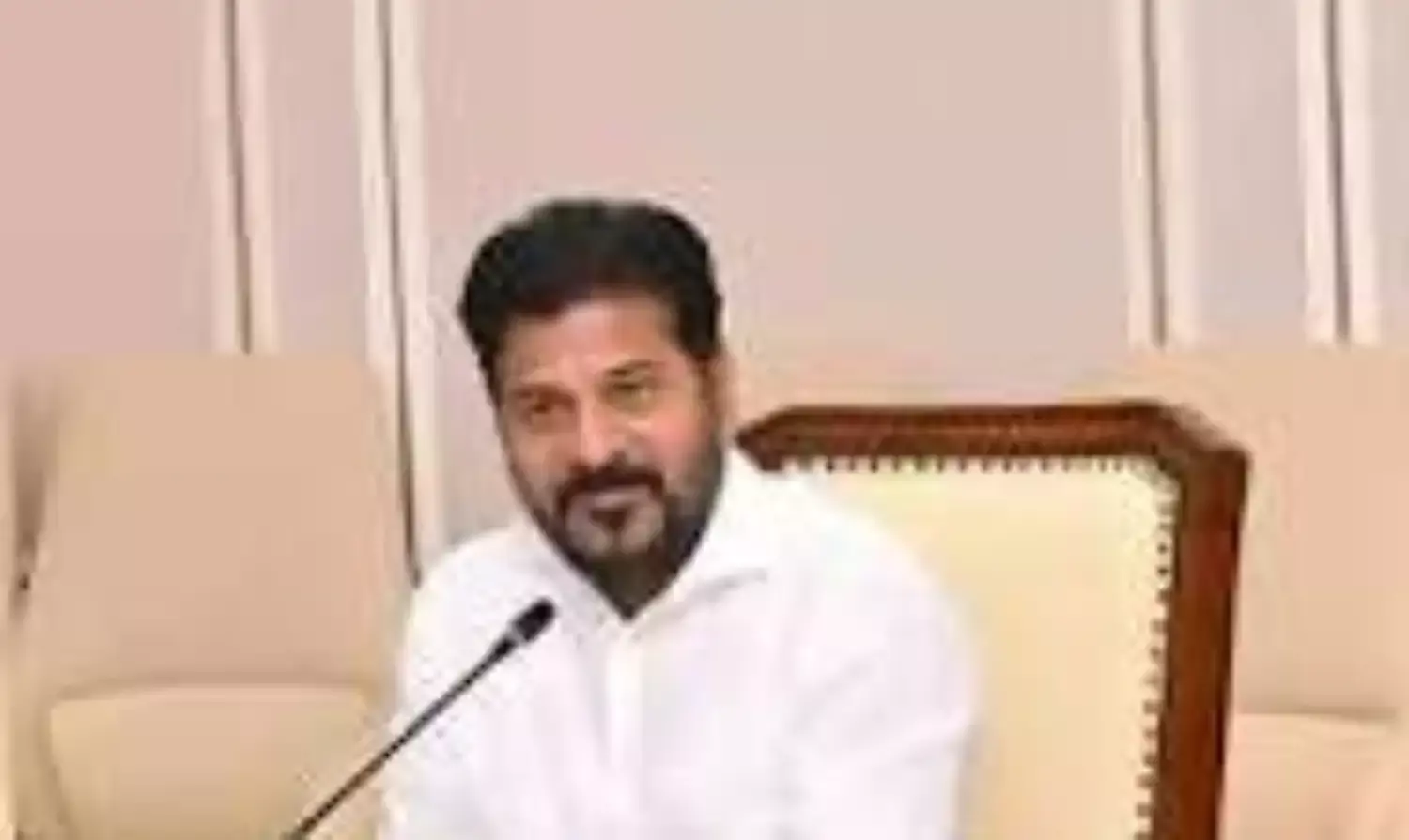Revanth Reddy : ట్రాఫిక్ చలాన్ల మీద కొత్త రచ్చ..