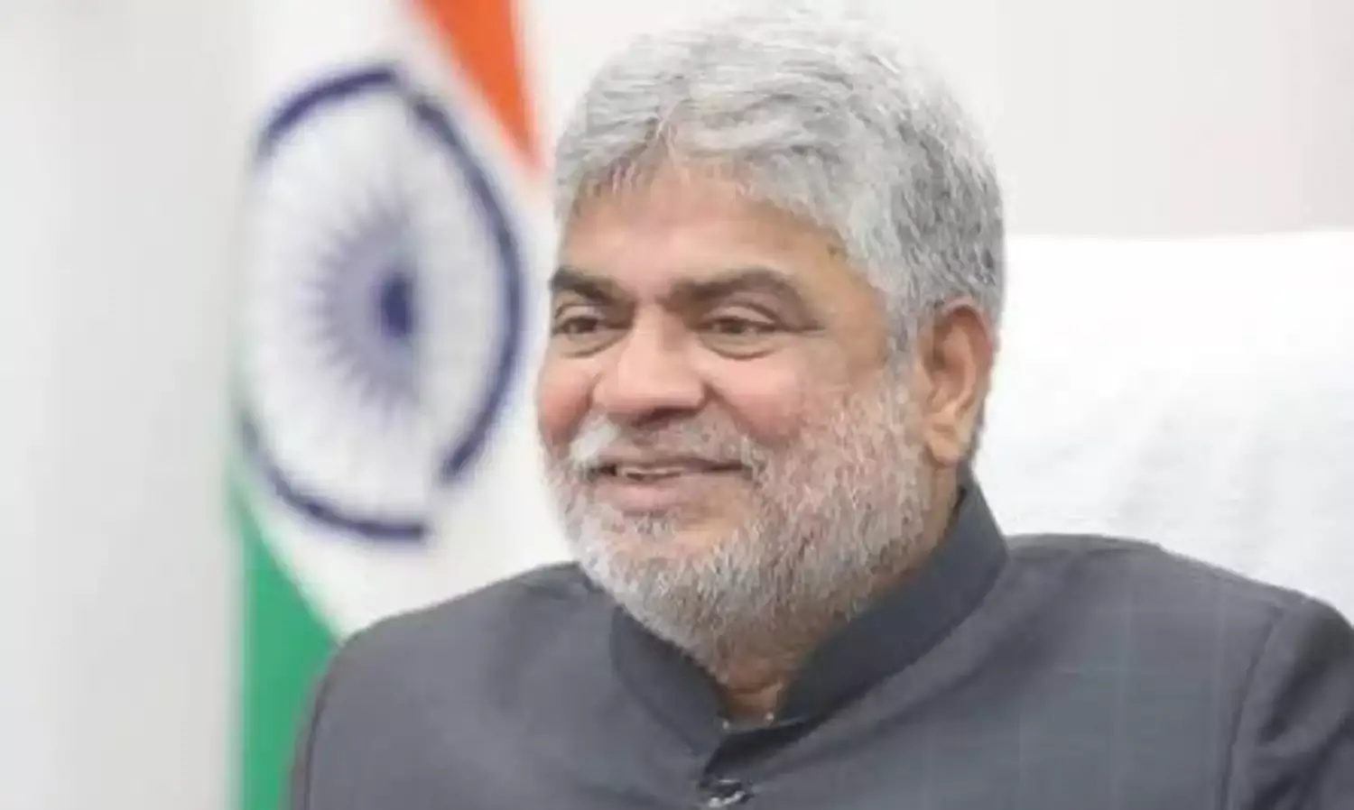 Telangana : ఫిరాయింపు ఎమ్మెల్యేల పదవులు పదిలమేనా..?