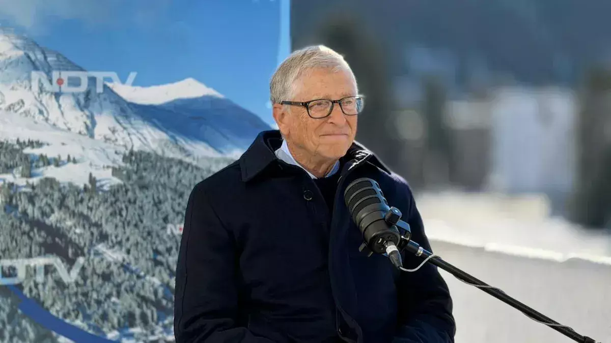 Bill Gates: వైట్ కాలర్, బ్లూ కాలర్ రంగాల్లో భారీ మార్పులు రానున్నాయన్న బిల్ గేట్స్ Bill Gates: వైట్ కాలర్, బ్లూ కాలర్ రంగాల్లో భారీ మార్పులు రానున్నాయన్న బిల్ గేట్స్