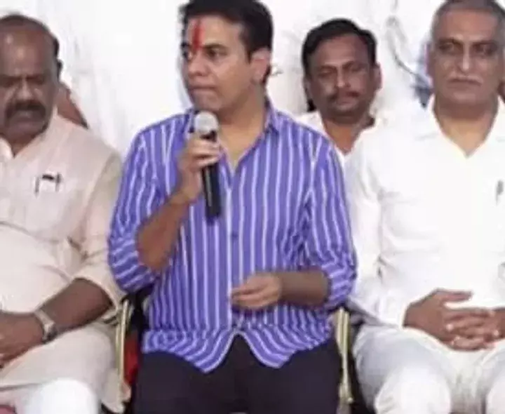 KTR: అధికారులు టైం పాస్ చేశారు