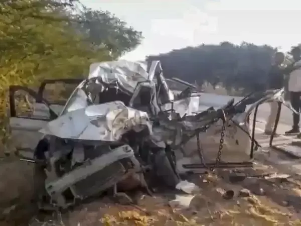 Gujarat Road Accident: గుజరాత్‌లో  రాంగ్ రూట్‌లో వచ్చిన ట్రక్కు బీభత్సం..