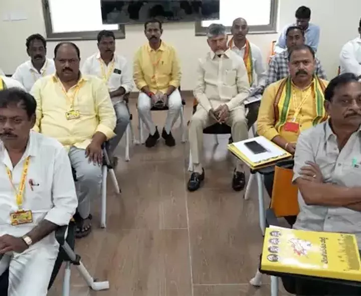 CBN: సామాన్య కార్యకర్తలా సీఎం చంద్రబాబు