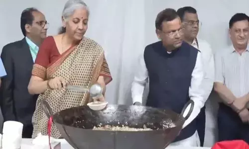 Union Budget 2026 : బడ్జెట్ కౌంట్డౌన్ షురూ.. నార్త్ బ్లాక్లో ఘనంగా హల్వా వేడుక. Union Budget 2026 : బడ్జెట్ కౌంట్డౌన్ షురూ.. నార్త్ బ్లాక్లో ఘనంగా హల్వా వేడుక.