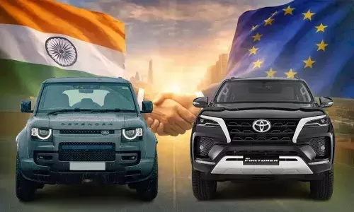 Land Rover : ఫార్చ్యూనర్ రేటుకే ల్యాండ్ రోవర్.. ఇక రోడ్లన్నీ లగ్జరీ కార్లమయమే.