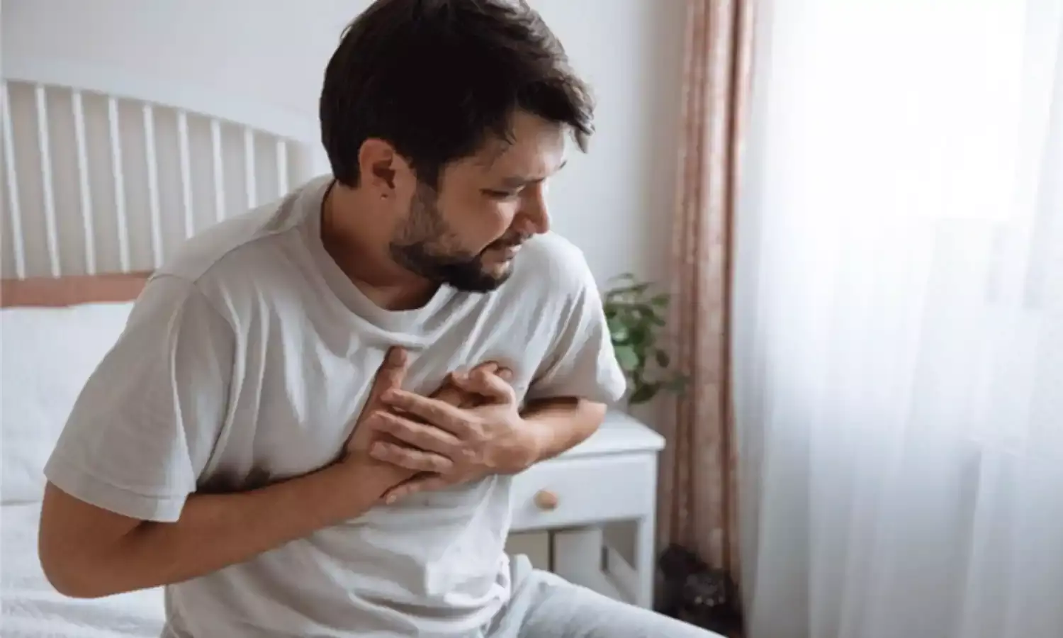 ఆకస్మిక గుండెపోటు ఎలా వస్తుందో వివరించిన కార్డియాలజిస్ట్..