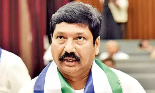 Jogi Ramesh : జోగి రమేష్ ఇంటి వద్ద వైసీపీ భారీ స్కెచ్.. ప్లాన్ ప్రకారమే..