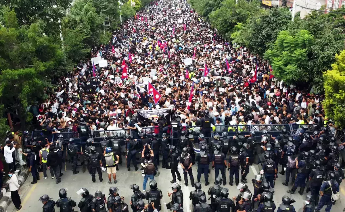 Nepal Gen Z Protests: దిగి వచ్చిన నేపాల్ ప్రభుత్వం..  వివాదాస్పద బిల్లు వెనక్కి