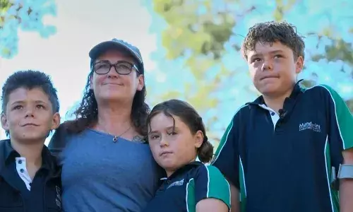 Australia: సముద్రంలో  గంటలపాటు ఈది.. కుటుంబాన్ని కాపాడుకున్న 13 ఏళ్ల బాలుడు