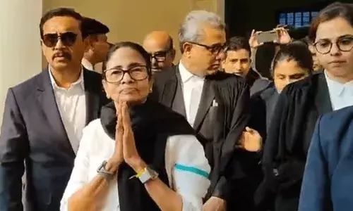 Delhi:న్యాయం మూసిన తలుపుల వెనుక ఏడుస్తోంది..  SIR ను సవాల్ చేస్తూ సుప్రీంకోర్టులో మమత