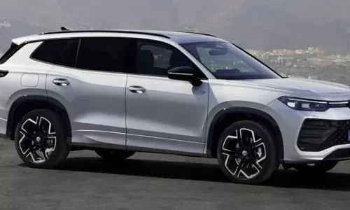 Volkswagen : జర్మన్ టెక్నాలజీతో వణుకుతున్న ప్రత్యర్థులు..51 వేలకే లగ్జరీ రైడ్..టైరాన్ ఆర్ లైన్ రేంజే వేరు.