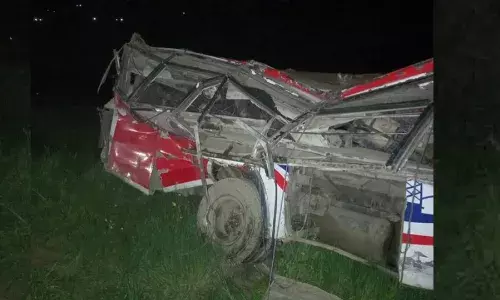 Nepal Bus Accident:  పెళ్లి బృందం బస్సు లోయలో పడి ఎనిమిది మంది మృతి, నేపాల్‌లో విషాదం