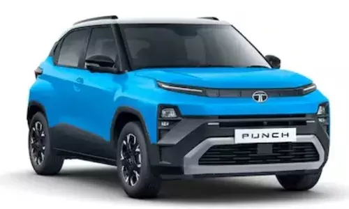 Tata Punch : ఒక్కసారి ఛార్జ్ చేస్తే చాలు..500 కిలోమీటర్ల రేంజ్ పక్కా..హైదరాబాద్ నుంచి వైజాగ్ వెళ్ళిపోవచ్చు.