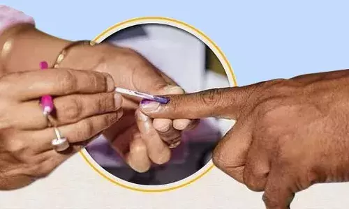 Telangana Municipal Elections : రేపే మున్సిపల్ పోలింగ్.. ప్రలోభాలు షురూ..!
