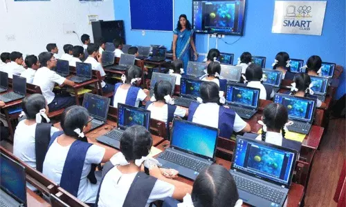 Kerala: 8 లక్షల మంది ప్రభుత్వ పాఠశాల విద్యార్థులకు ఉచిత AI కోచింగ్..